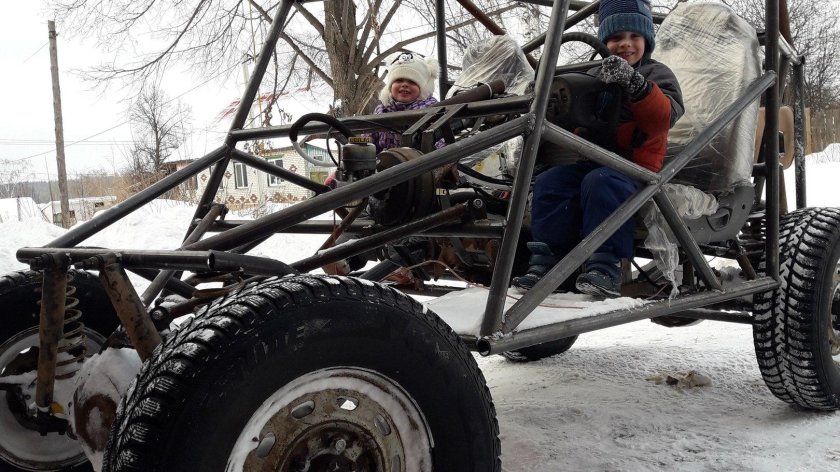 Багги 4х4 с задним расположением двигателя