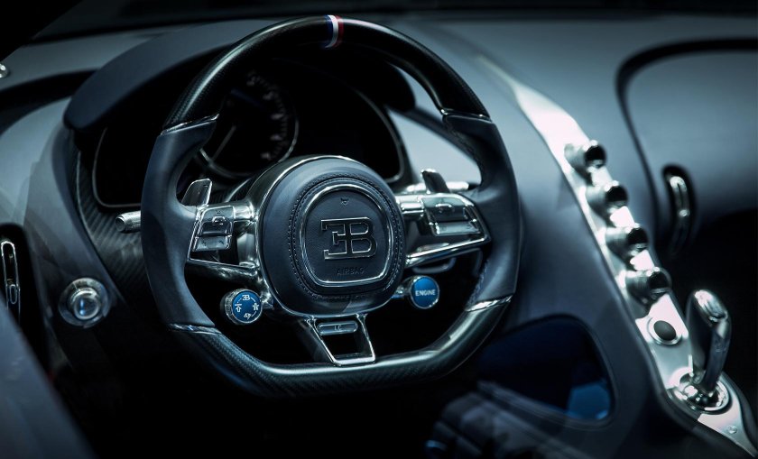 Приборная панель Бугатти Шерон