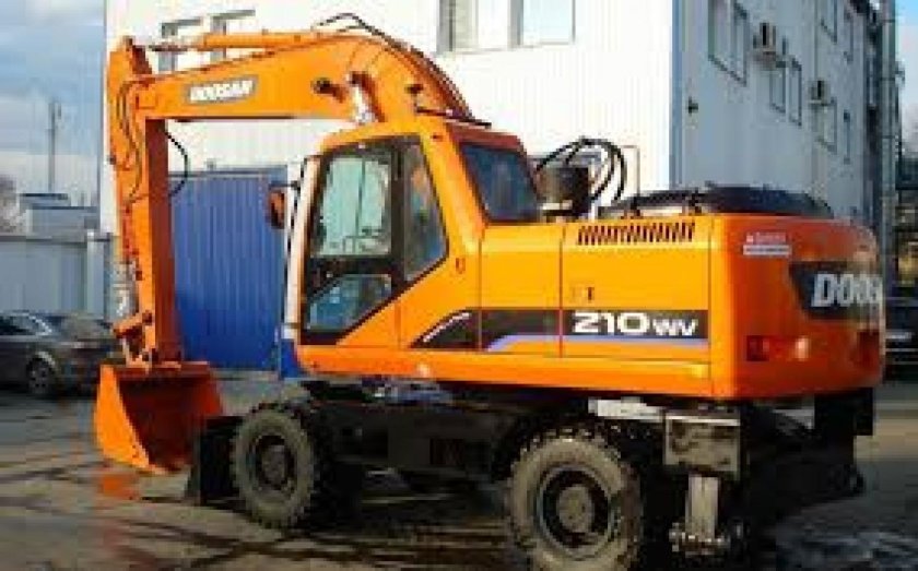 Колесный экскаватор Doosan dx210w