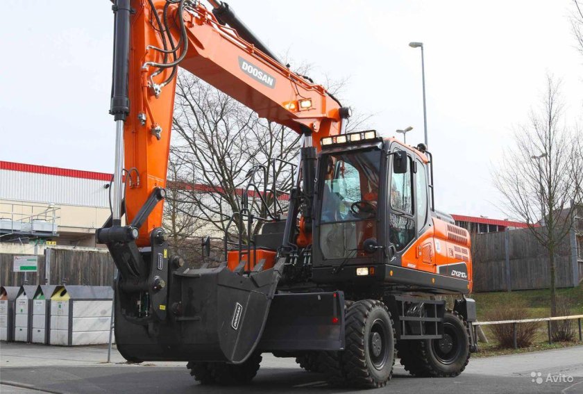 Doosan dx210w