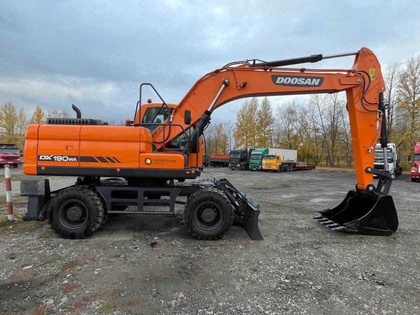 Колесный экскаватор Doosan dx190wa