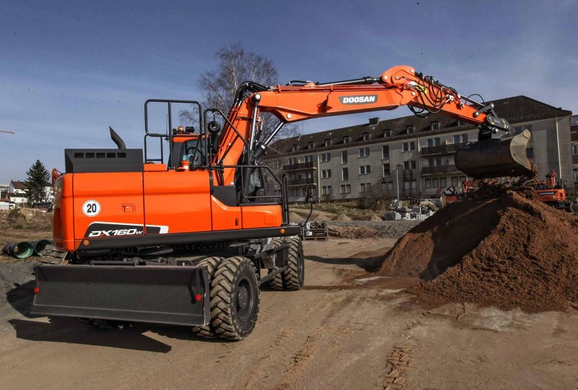 Doosan dx160