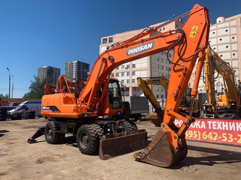 Doosan 210 колесный