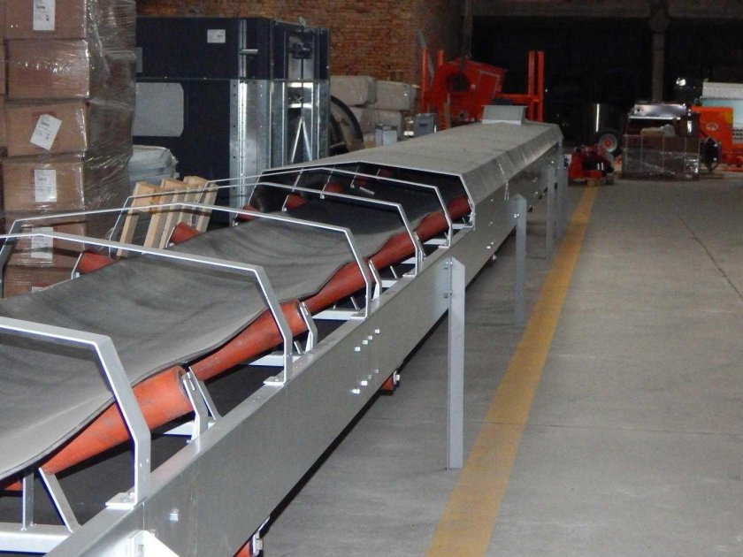 Ленточный конвейер 1550*210