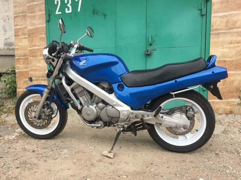 Хонда Ривьера 650 НТВ