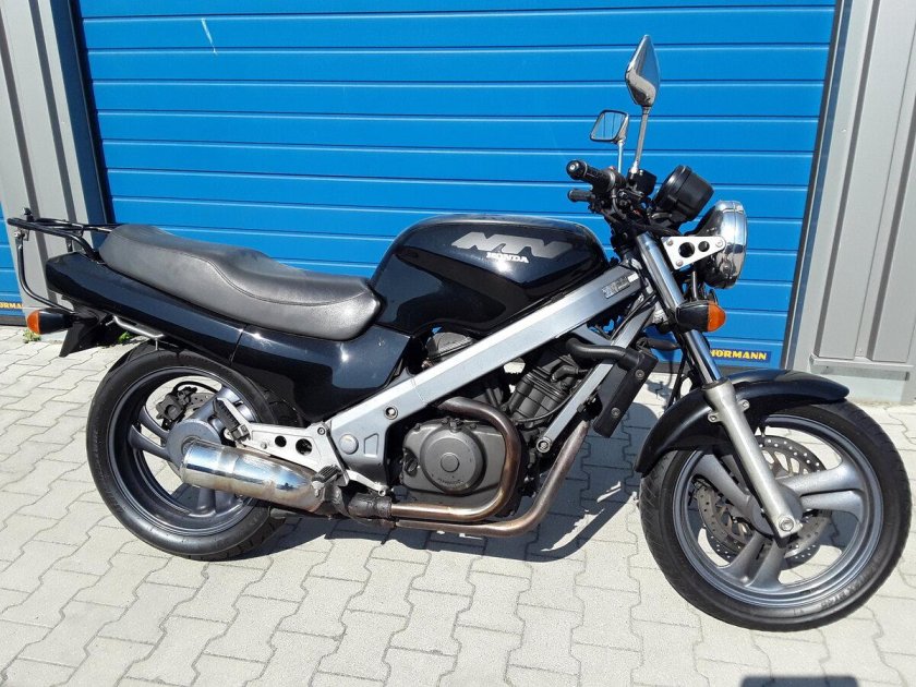 Для мотоцикла Honda ntv650