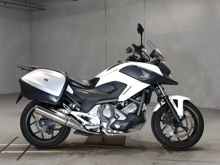 Мотоцикл 700сс