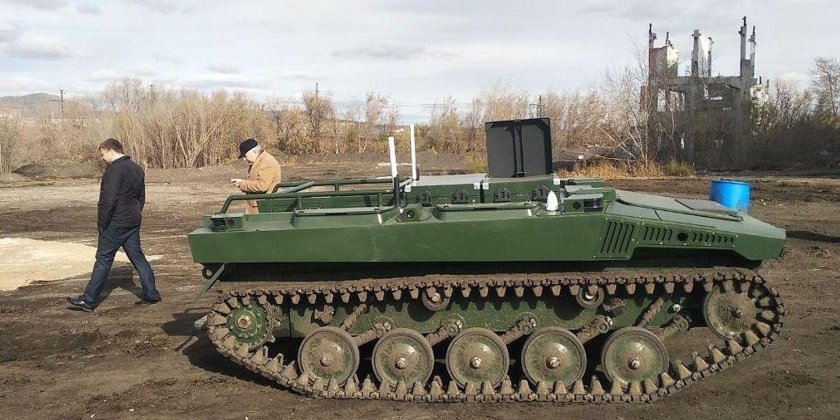 Уран-9 военный робот