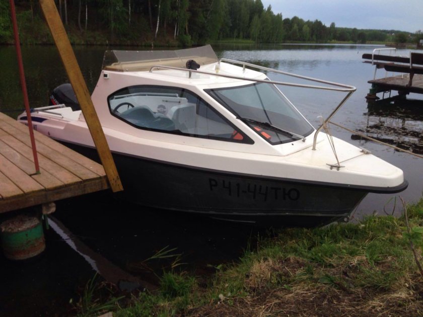 Гладиус сиа Винд 520 катер