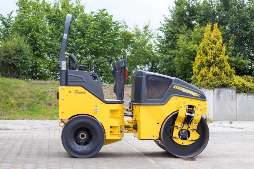 Bomag bw138