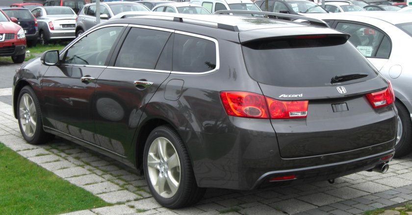 Honda Accord Tourer 8