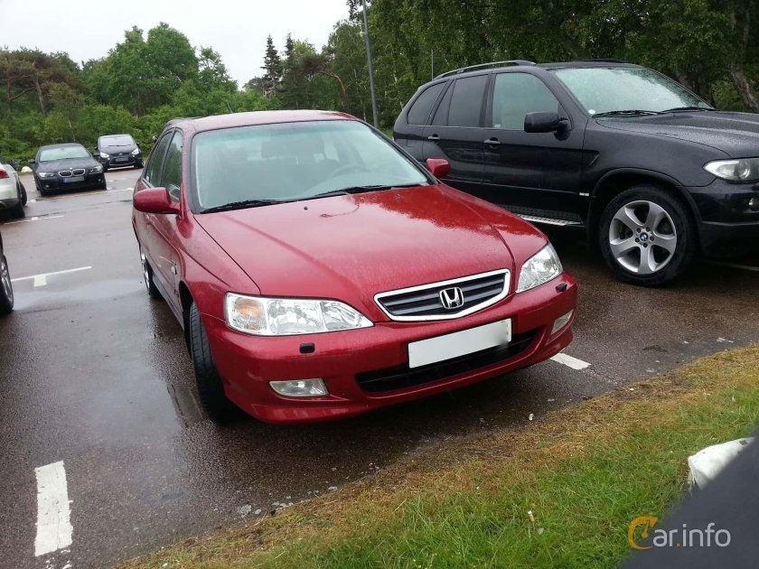 Accord хэтчбек 2002