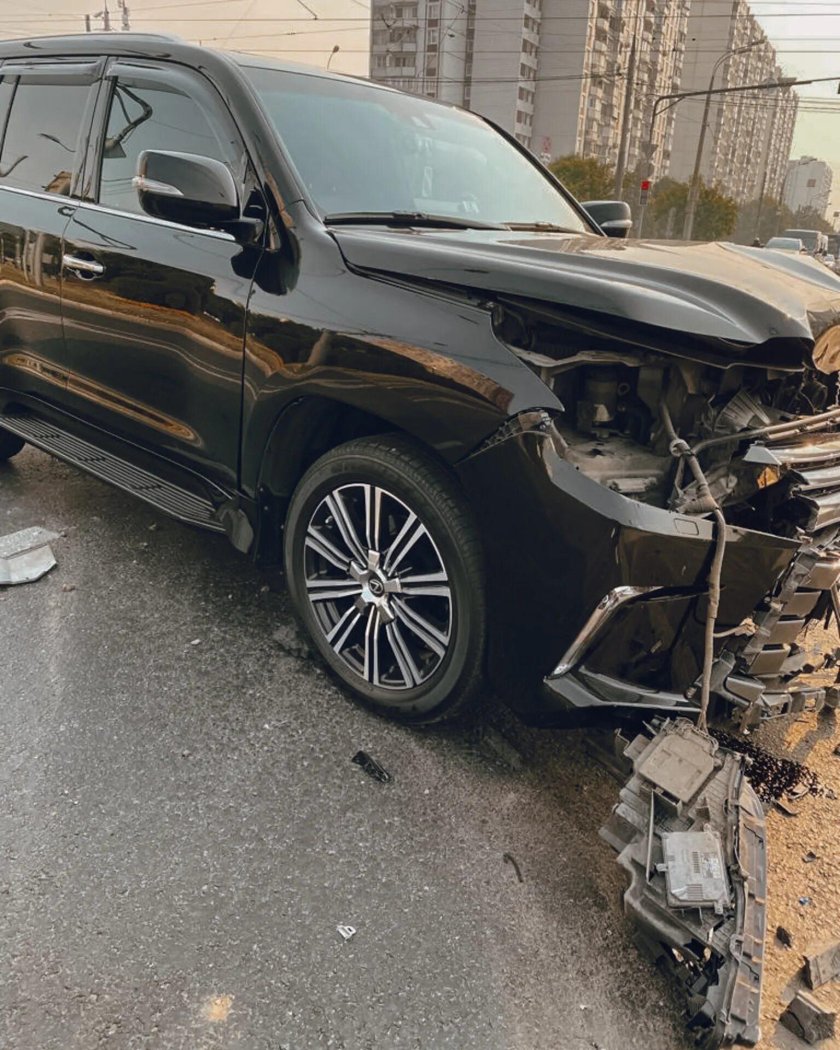 Взорванный LX 570