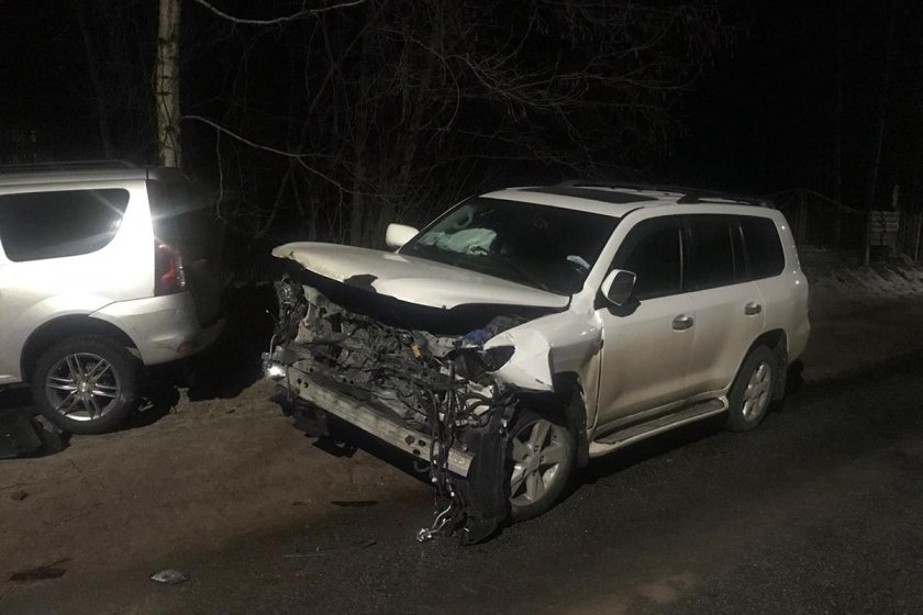 Битый Лексус 570