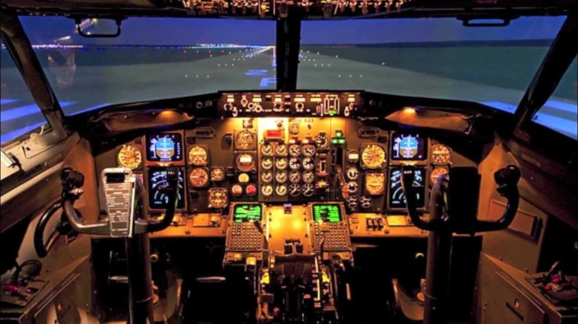 Кабина пилота Боинг 737