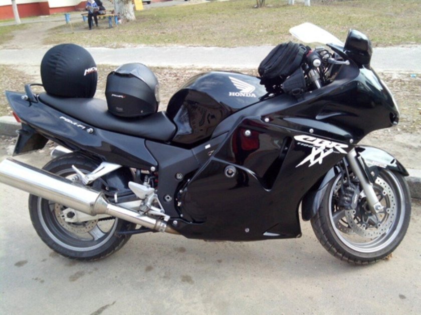 Хонда СБР 1100 Дрозд