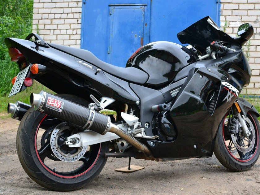 Honda Blackbird 1100