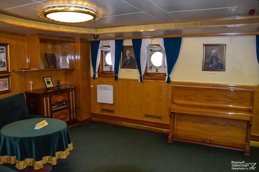 Ледокол Красин каюты