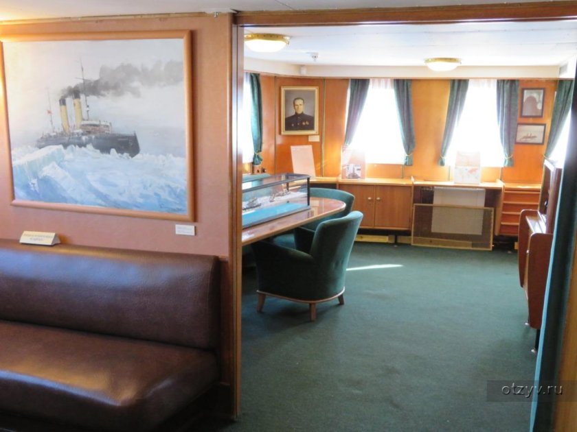 Теплоход Леонид Красин каюты