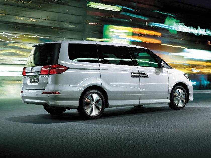 Хонда Элюзион минивэн