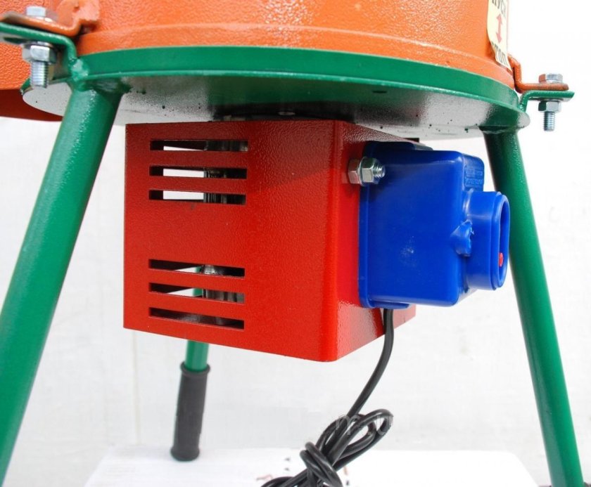 Измельчитель корнеплодов свеклорезка