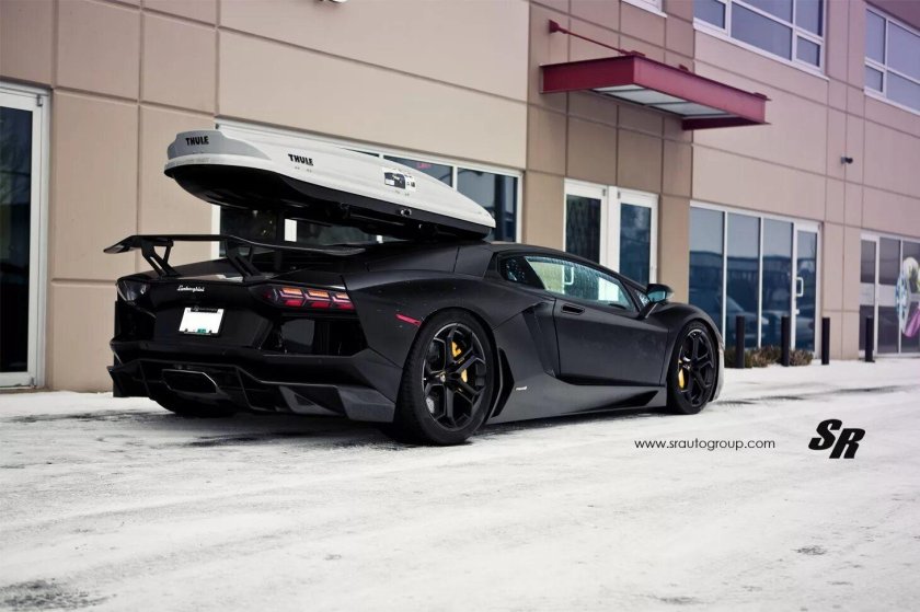 Ламборджини авентадор с багажником