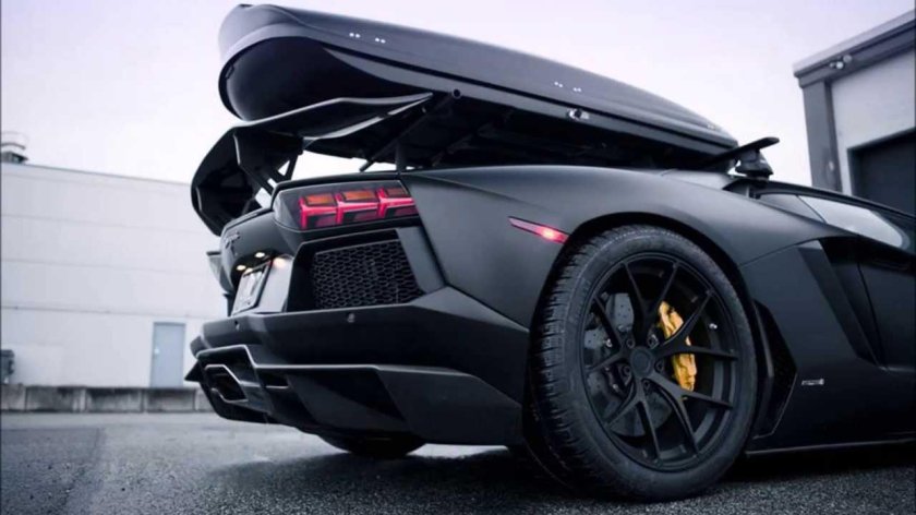 Ламборджини авентадор с багажником