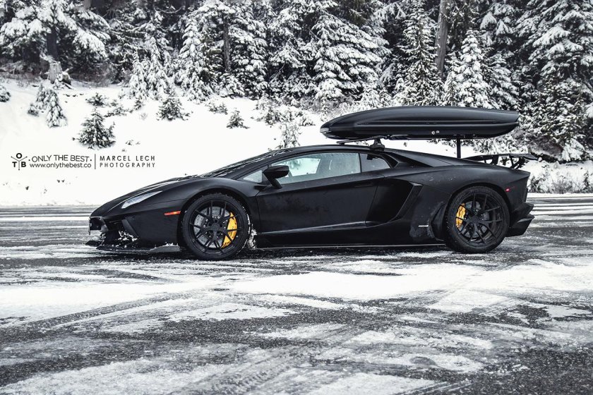 Ламборджини авентадор с багажником