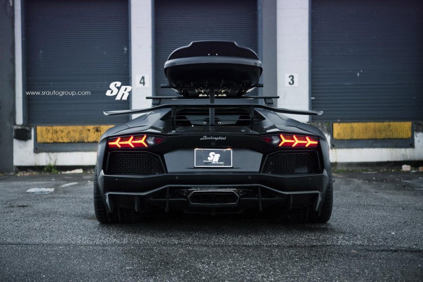 Ламборджини авентадор с багажником