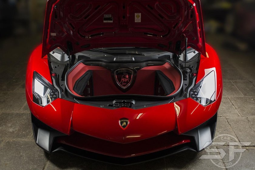 Ламборгини авентадор багажное отделение