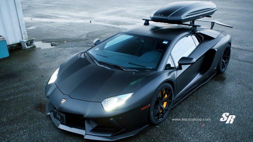 Ламборгини авентадор багажник