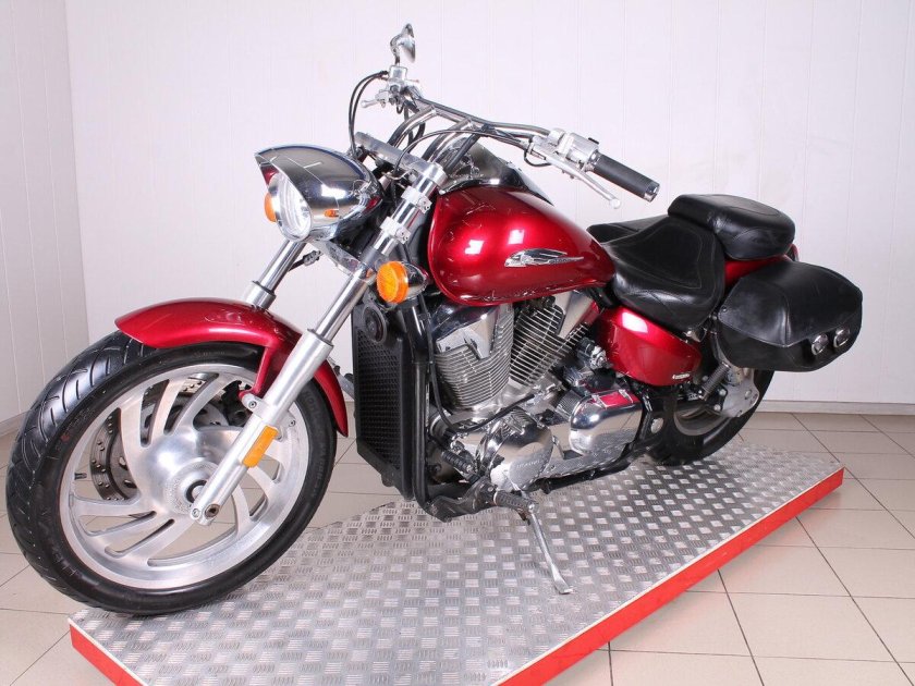 Honda vtx1300c, 2003