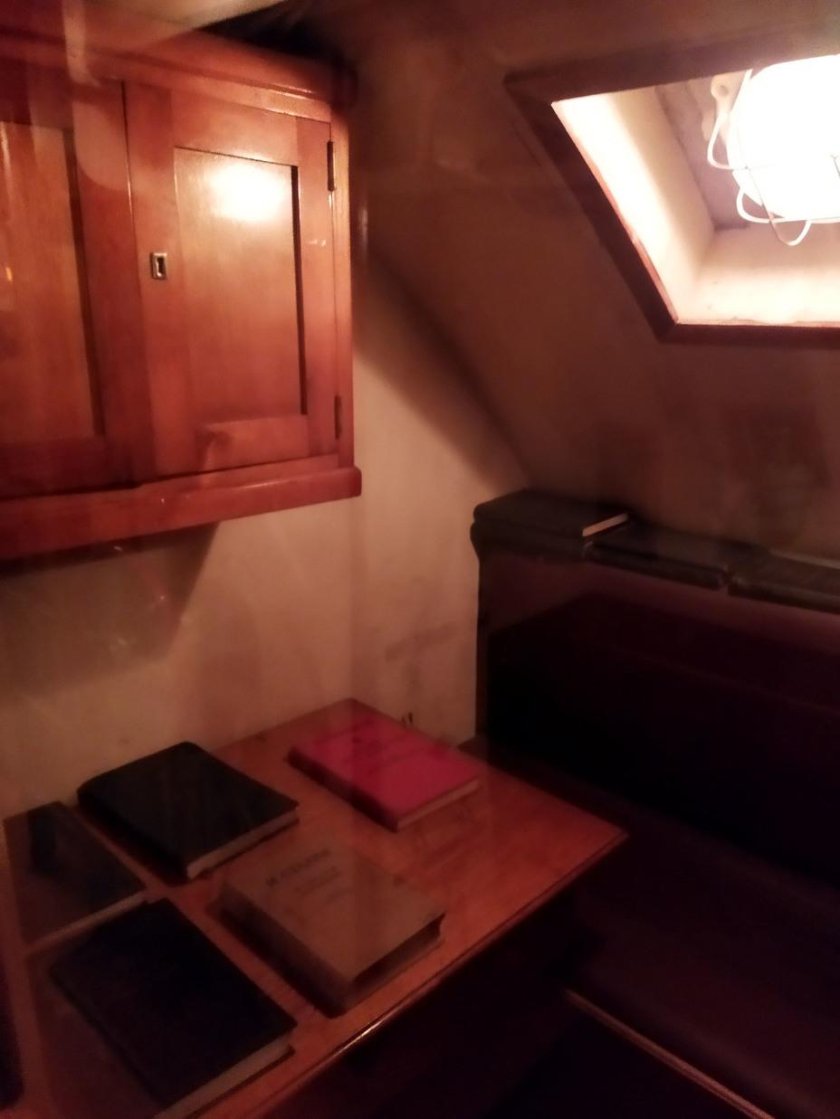 Каюта командира АПЛ акула