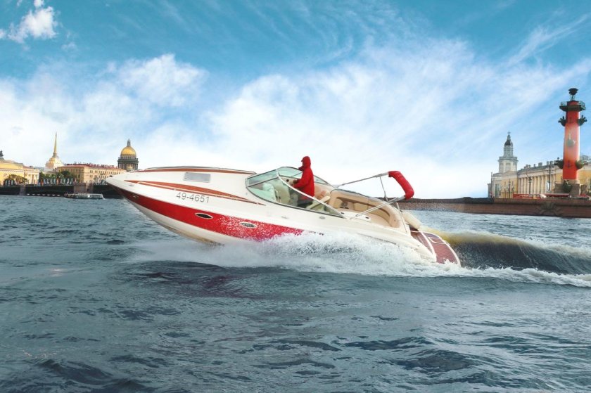 Прогулки на катере в Санкт-Петербурге