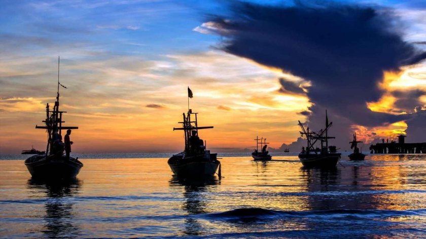 Корабль у причала