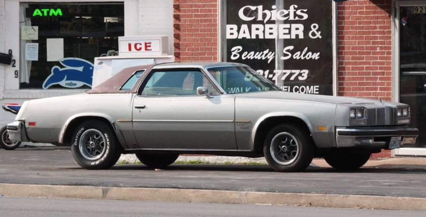 1976 Oldsmobile Cutlass Supreme