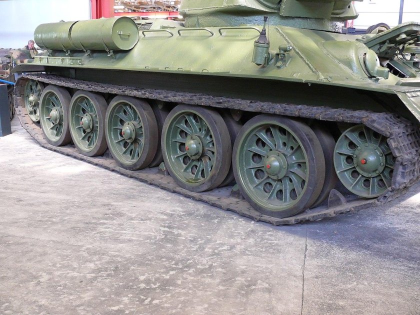Каток танка т-34