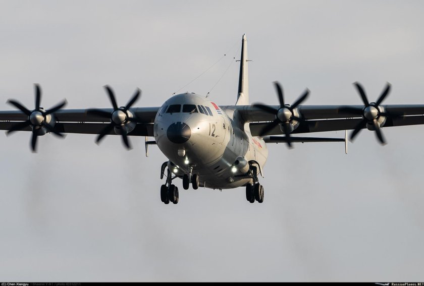 Китайский транспортный самолет y-9
