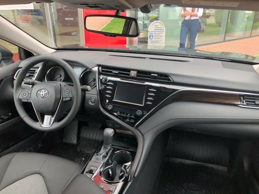 Тойота Камри 70 стандарт плюс