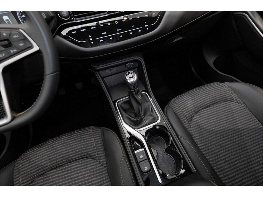 Москвич 3 комфорт комплектация