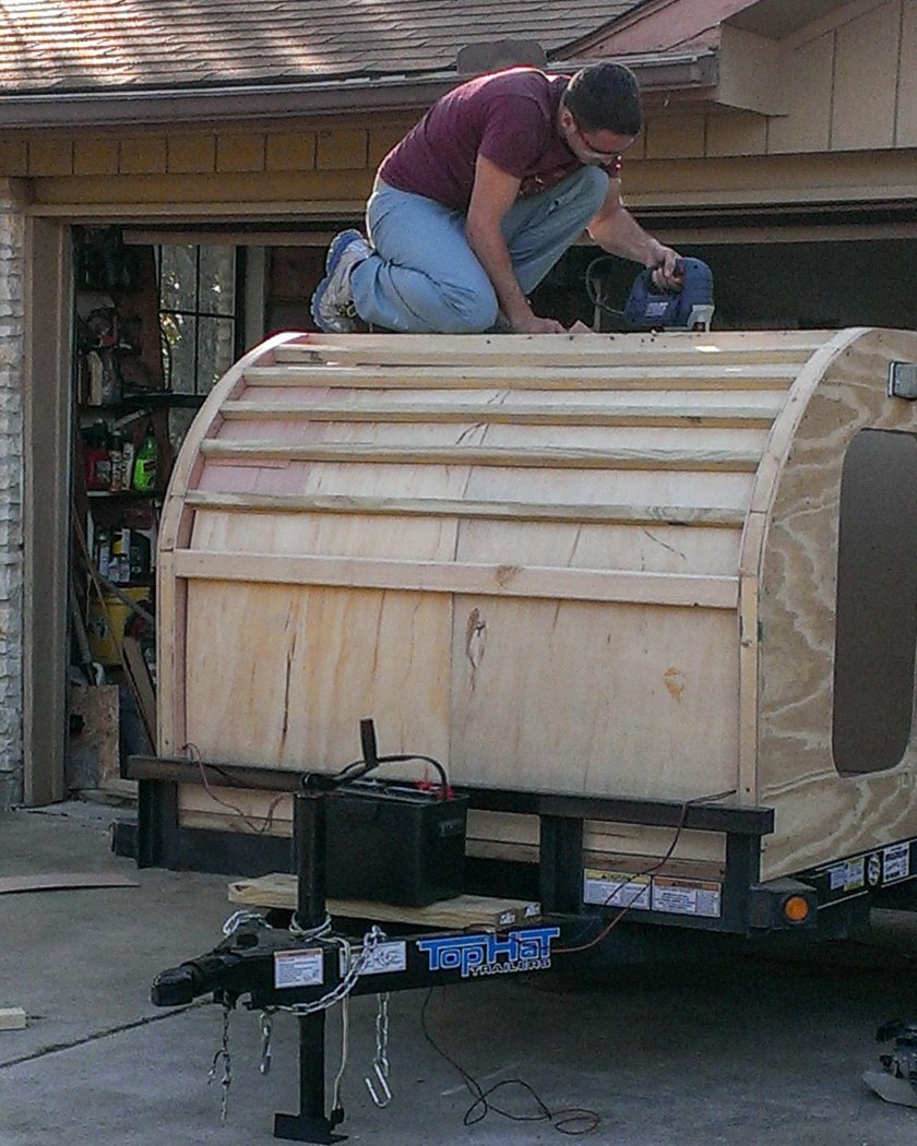 Домик из прицепа