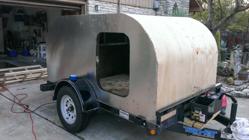 Домик из прицепа
