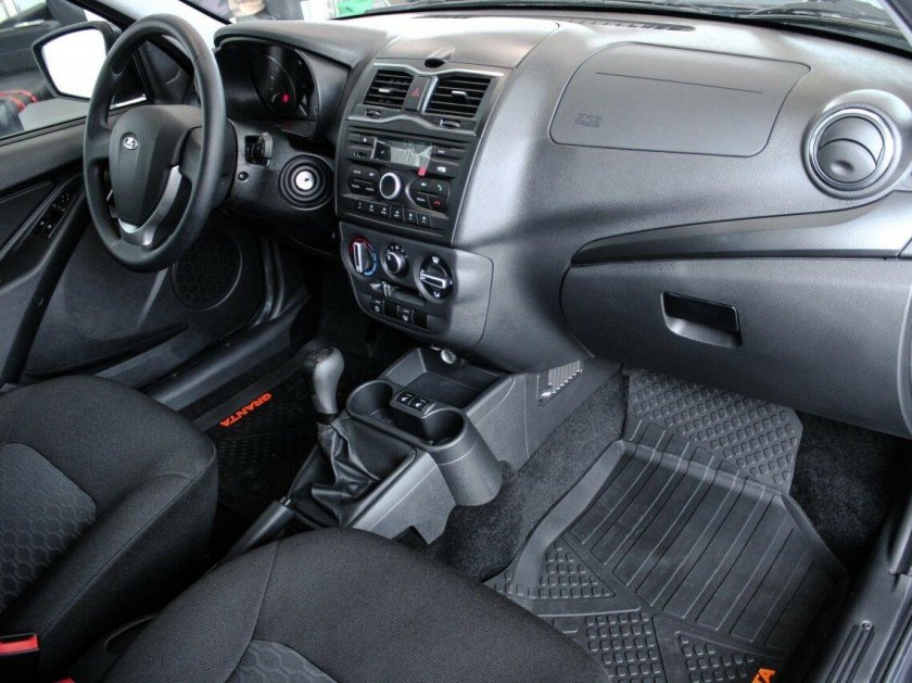 Lada Granta Classic 22 салон