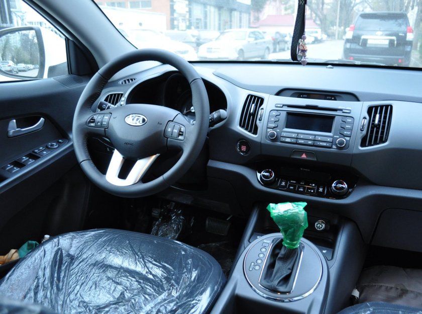Kia Sportage 2 салон