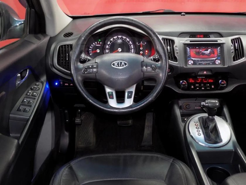 Kia Sportage 2012 салон