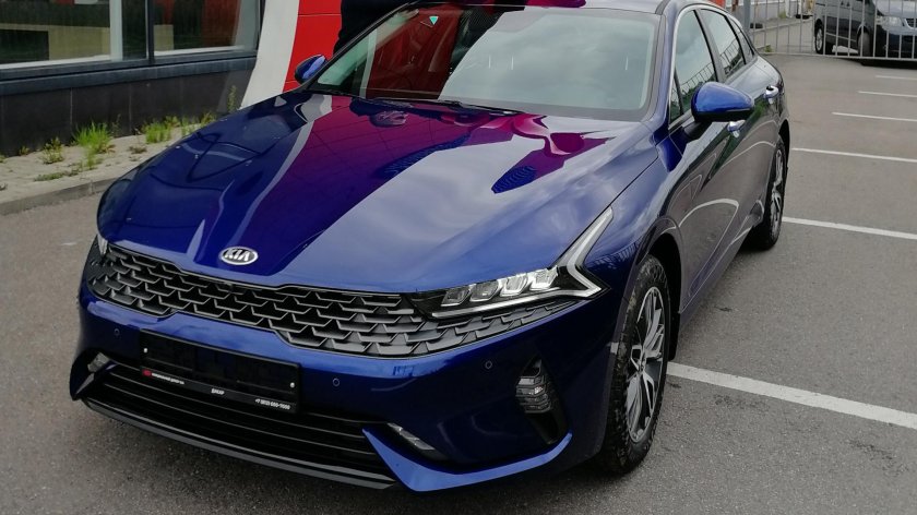 Kia k5 Yacht Blue