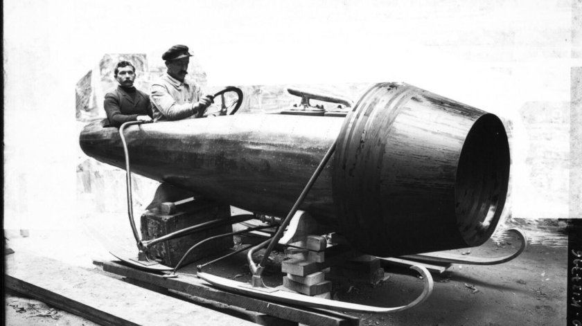 Машина с пушкой