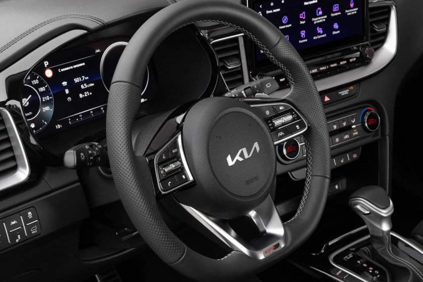 Kia Ceed 2022 салон