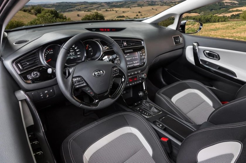 Kia Ceed 2016 салон