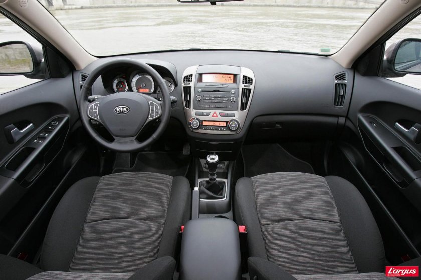 Kia Ceed ed 2011 салон